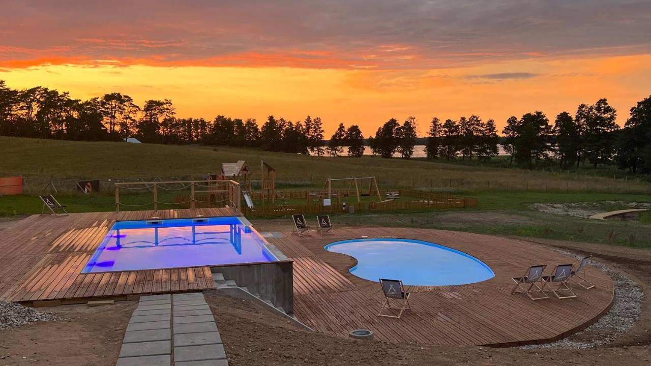 Wioska Wakacyjna Glamila Hotel Sterławki Wielkie Exterior foto